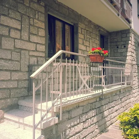 Casa Il Glicine דירה *