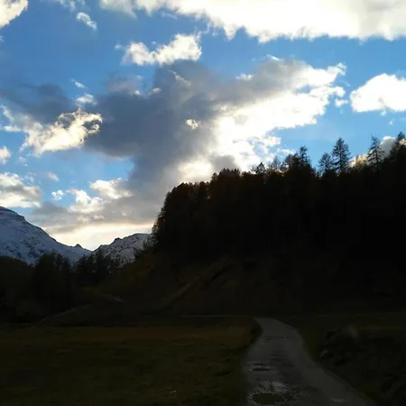 Casa Il Glicine * Premia